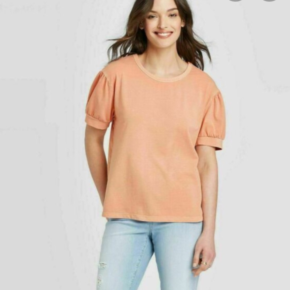 Universal Threds top S